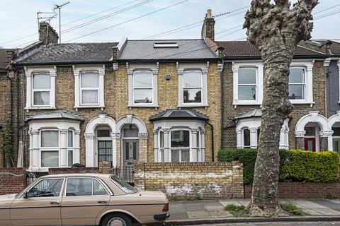 42 Coopersale Road, London, E9 6BA