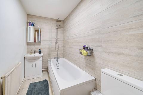 1 bedroom flat for sale, The Sandlings, Wood Green, London, N22