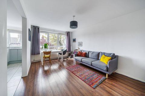 1 bedroom flat for sale, The Sandlings, Wood Green, London, N22