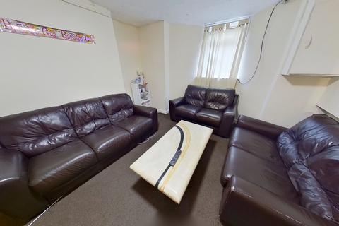 5 bedroom house to rent, Brudenell Grove, Hyde Park, Leeds