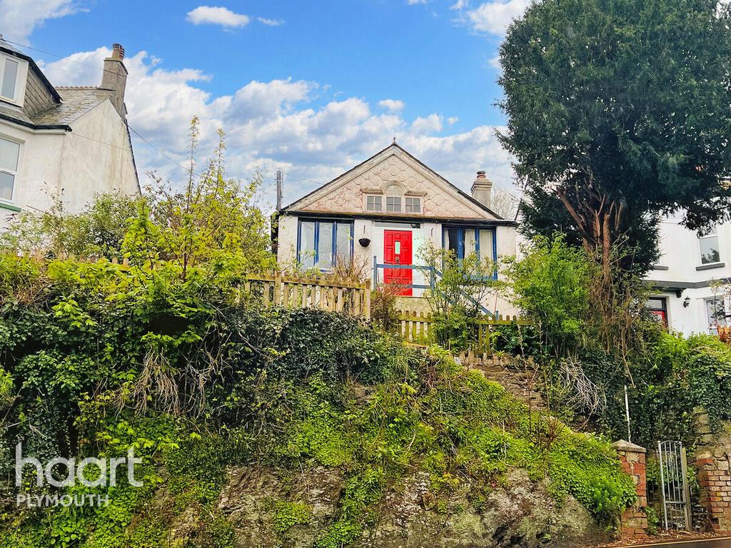 Beech Terrace, Looe 3 bed detached bungalow for sale £260,000