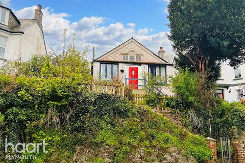 22 Beech Terrace, West Looe, Looe, PL13 2AQ