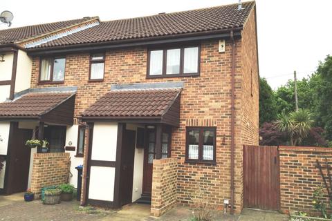 10 Fitzrobert Place, Egham, TW20 9JS
