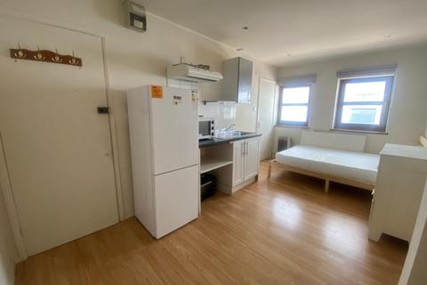 Studio to rent, Modern Self Contained Studio at Wick Lane, Bow, E3