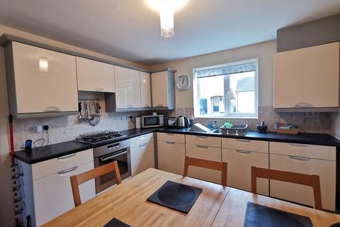 3 bedroom semi-detached house to rent, Buttercup Lane, East Ardsley, Wakefield, West Yorkshire, UK, WF3