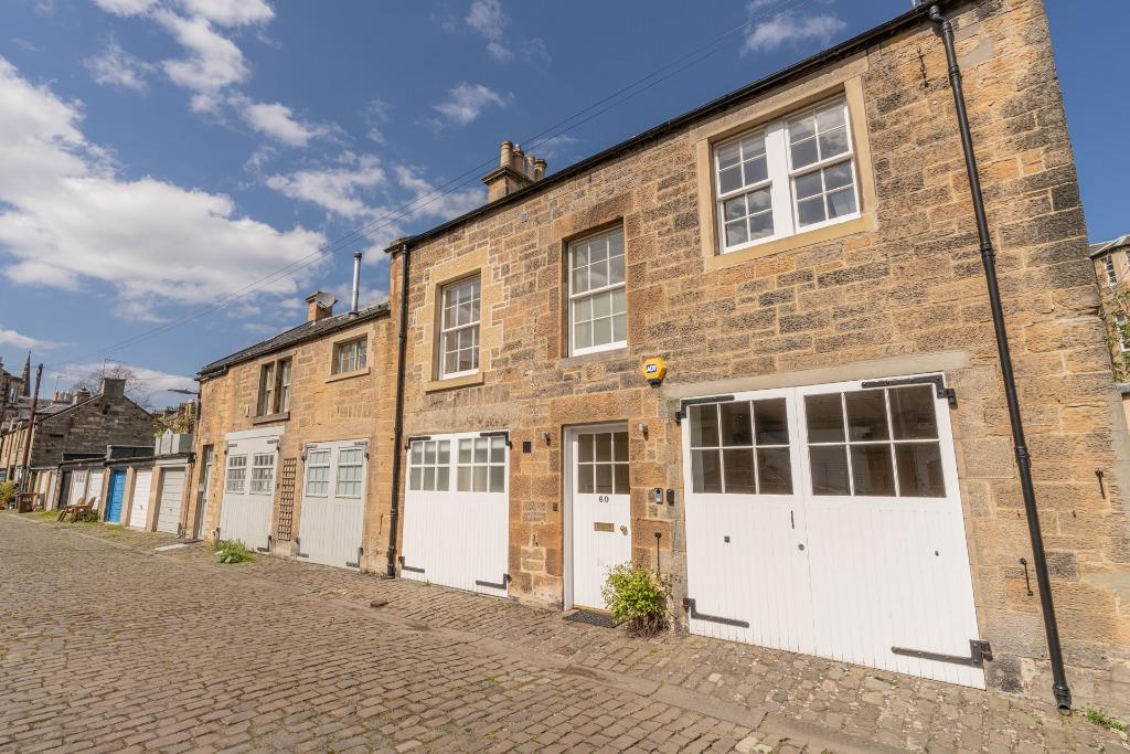 Belgrave Crescent Lane, West End, Edinburgh, EH4 3 bed mews £2,750