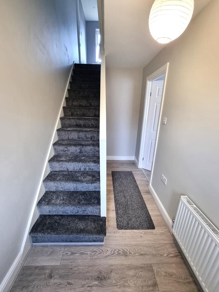 Whitehouse Lane, North Shields NE29 3 bed terraced house £850 pcm (£