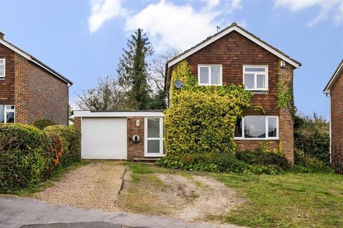 59 Elmleigh, Midhurst, GU29 9HA