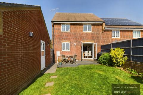 4 Cooden Ledge, St Leonards-on-sea, TN38 8ET