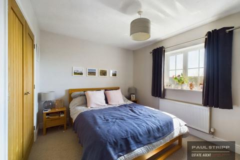 4 Cooden Ledge, St Leonards-on-sea, TN38 8ET