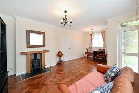 2 bedroom apartment to rent, Hartington Road, Ealing