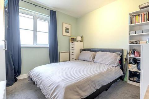 16 Pelham Place, London, W13 0HT