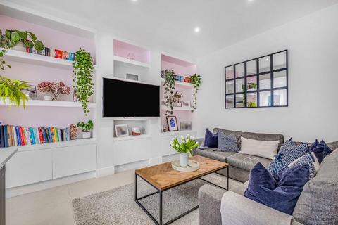 52 Dalmeny Avenue, London, SW16 4RT