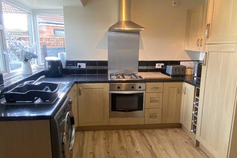 28 Carlton Way, Royton, Oldham, OL2 5BE