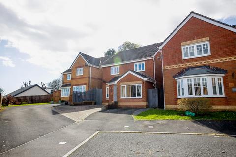 3 bedroom detached house for sale - Cae Canol, Hengoed