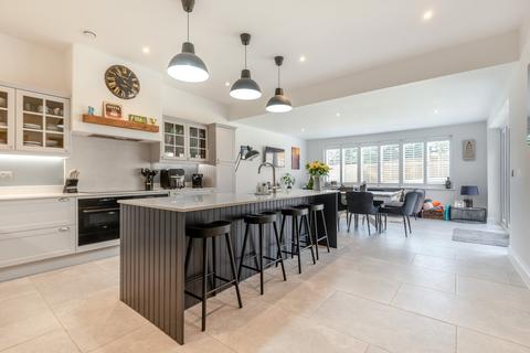8 Holme Hill, Upton Grey, Basingstoke, RG25 2FF