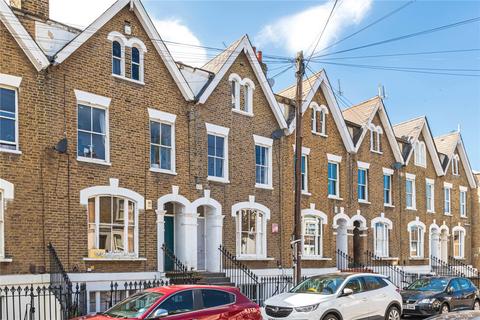 3 bedroom apartment for sale, Auckland Road, SW11