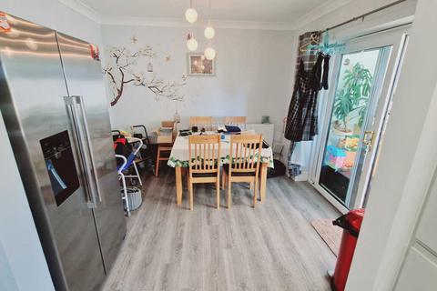 108 Beechwood Drive, Camelford, PL32 9NB
