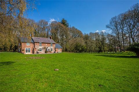 5 bedroom detached house to rent, Coles Lane, Landford, Salisbury, Wiltshire, SP5