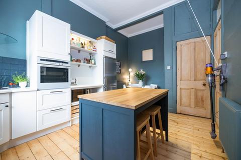 6/2 Perth Street, Edinburgh, EH3 5DP