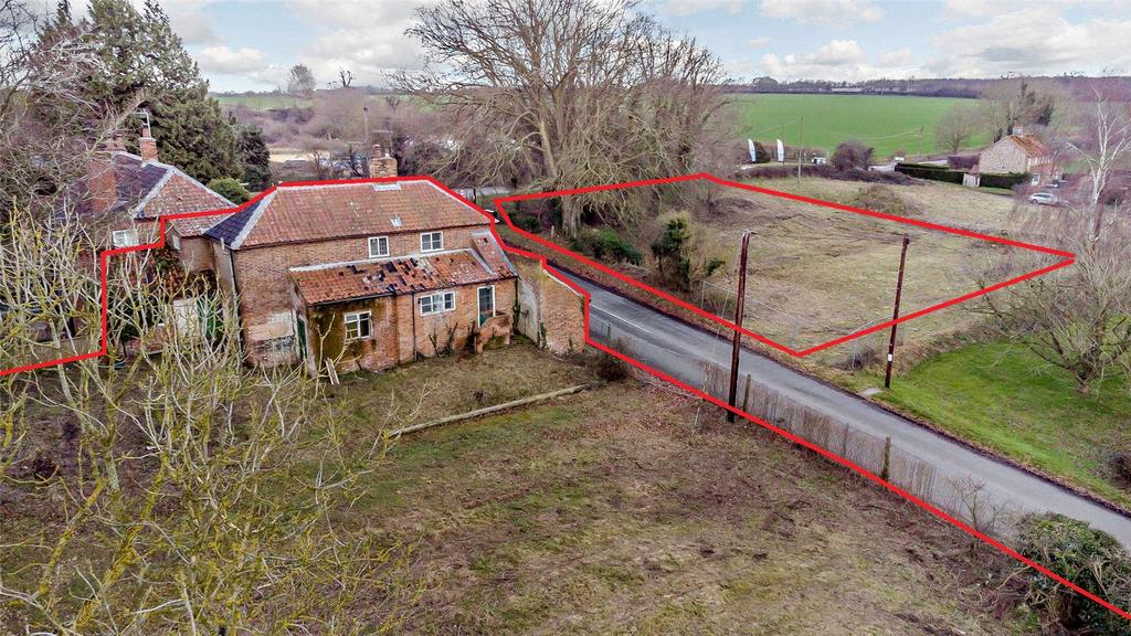 West Raynham Road, South Raynham, Fakenham, Norfolk, NR21 3 bed ...