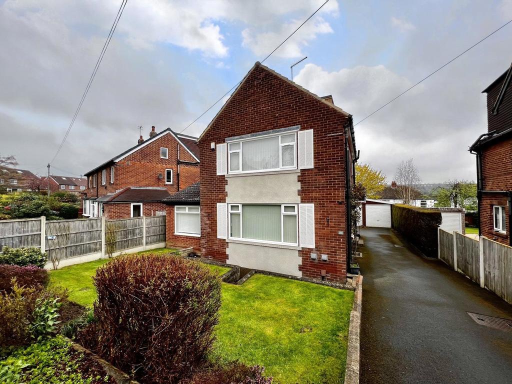 Brownberrie Drive, Horsforth, Leeds... 3 bed detached house to rent £
