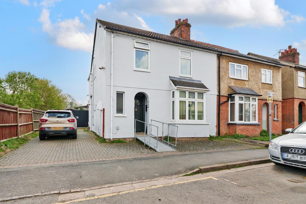 Fleet Street, Aylesbury, HP20 3 bed end of terrace house £600,000