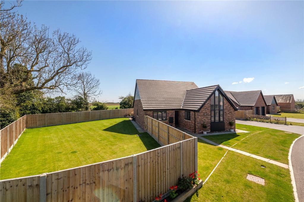 The Gables, Great Hale, Sleaford, Lincolnshire, NG34 3 bed bungalow for