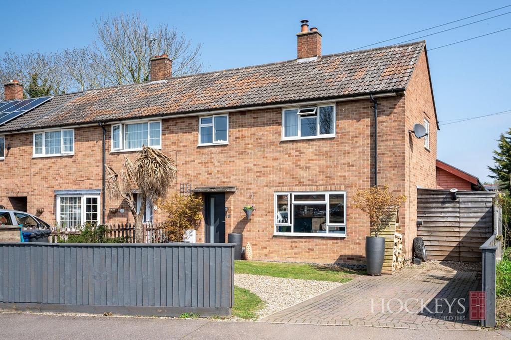 Queens Close, Harston, CB22 3 bed end of terrace house for sale £450,000