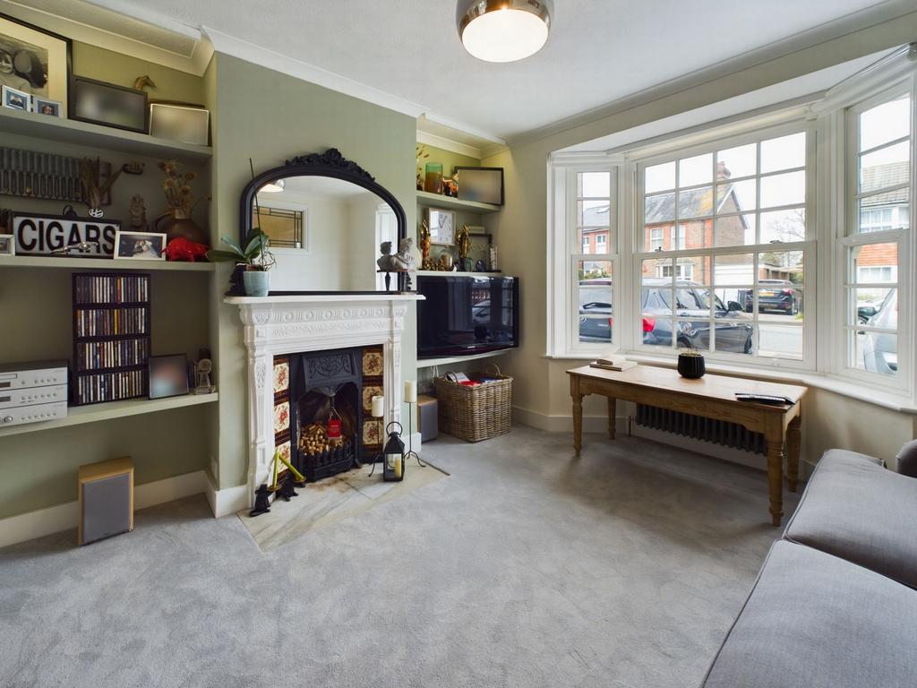 Western Road, Haywards Heath, RH16 4 bed house for sale £575,000