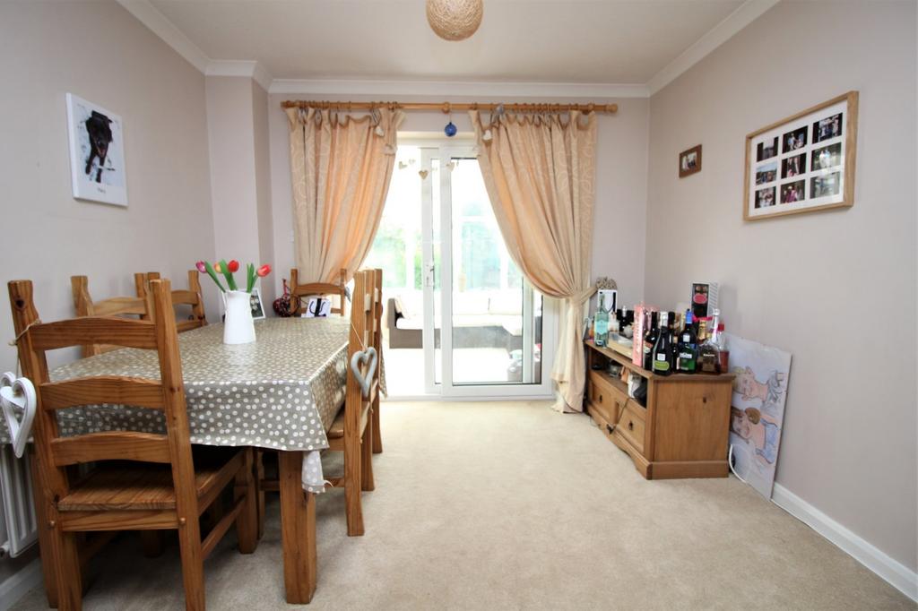 Cleeve Place, Nailsea, North Somerset, BS48 4 bed detached house for