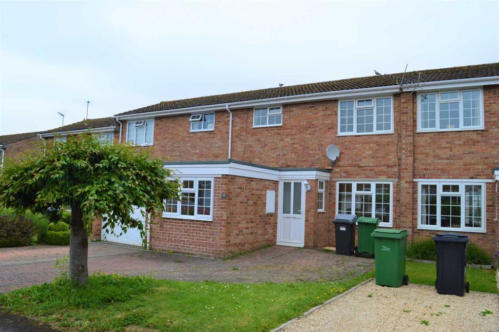 Dunn Crescent, Kintbury 2 bed terraced house to rent £1,100 pcm (£254 pw)
