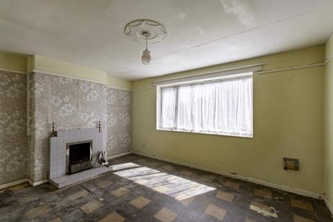17 Amanda Road, Harworth, Doncaster, DN11 8HP