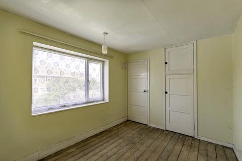 17 Amanda Road, Harworth, Doncaster, DN11 8HP