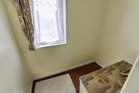 17 Amanda Road, Harworth, Doncaster, DN11 8HP