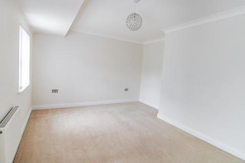 3 bedroom flat for sale, 42a Newminster Place, Bullers Green, Morpeth, Northumberland, NE61 1BF