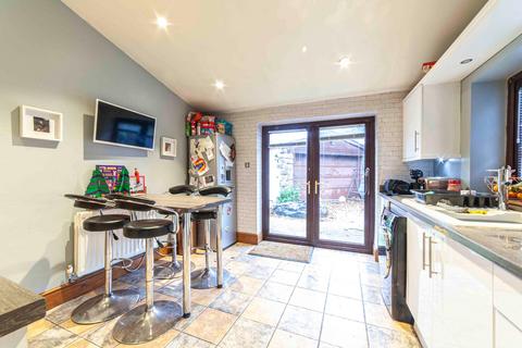 10a Dunham Street, Lees, Oldham, OL4 3NF