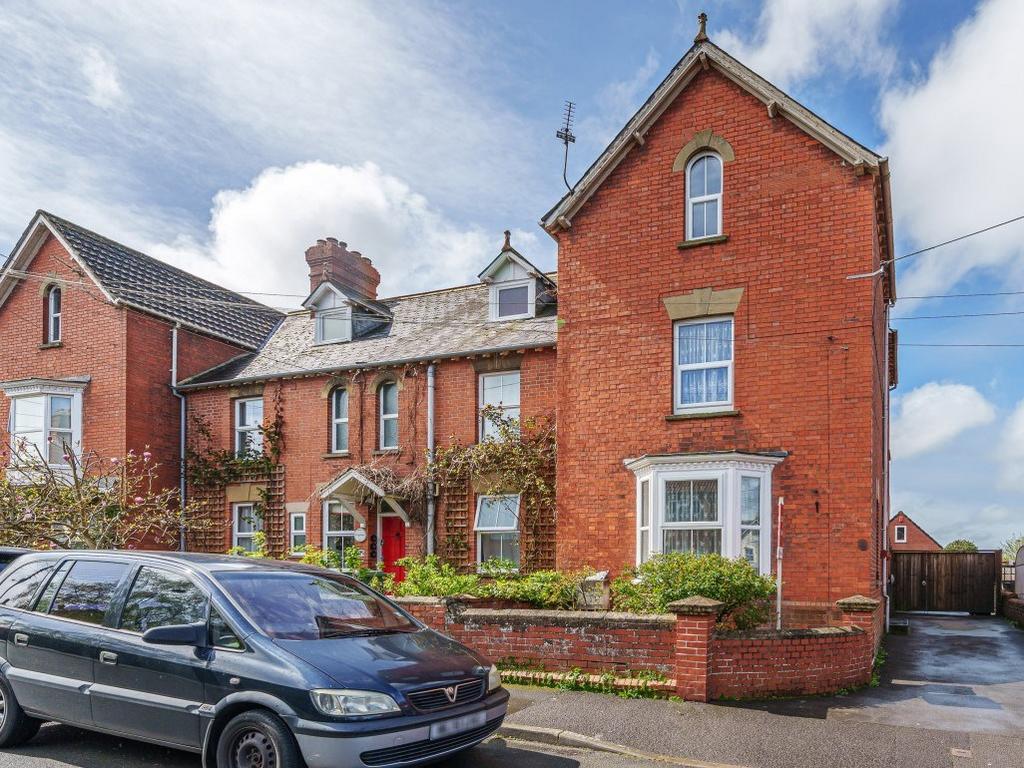 Norbins Road, Glastonbury, BA6 4 bed end of terrace house for sale £