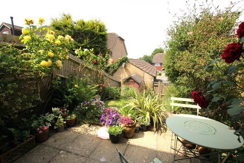 16 Alder Close, Heathfield, TN21 8BY