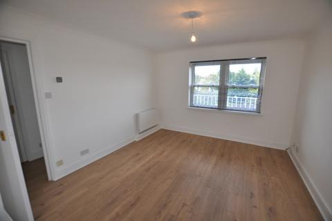1 bedroom apartment to rent, Redhill