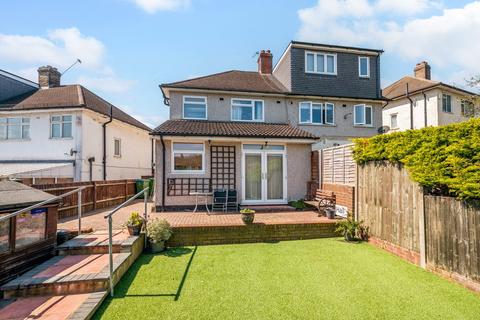 7 Allenswood Road, London, SE9 6RW