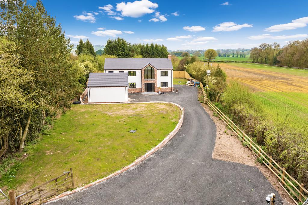 The Common, Edgmond 4 bed detached house for sale £900,000