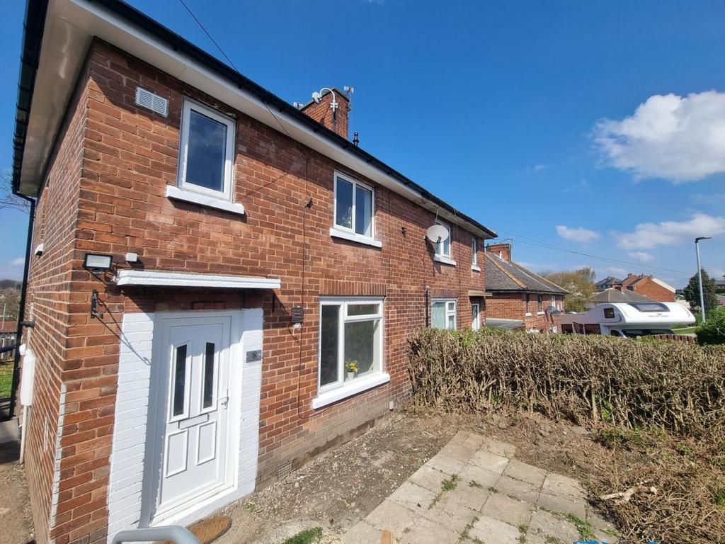 Woodgrove Road, Rotherham 2 bed semidetached house to rent £725 pcm