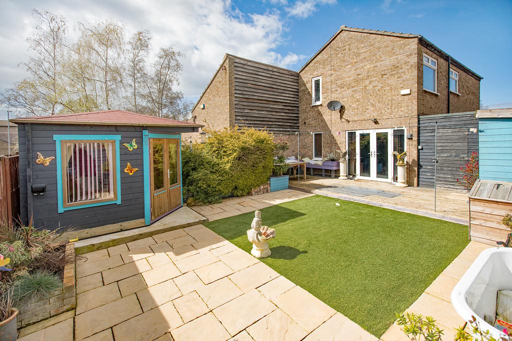 Bamburg Close Corby 3 Bed Link Detached House 240 000 bamburg-close-corby-3-bed-link-detached-house-240-000