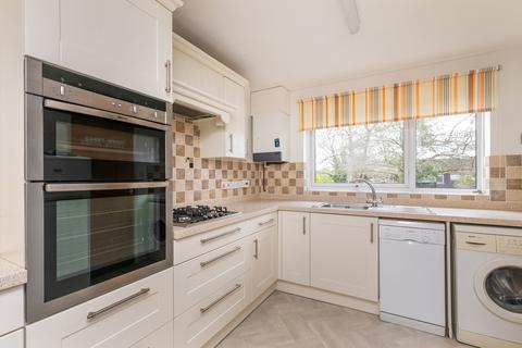 29a May Tree Close, Winchester, SO22 4JE