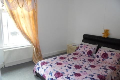 3 bedroom terraced house for sale - Nowell Place, Leeds, LS9 6HT