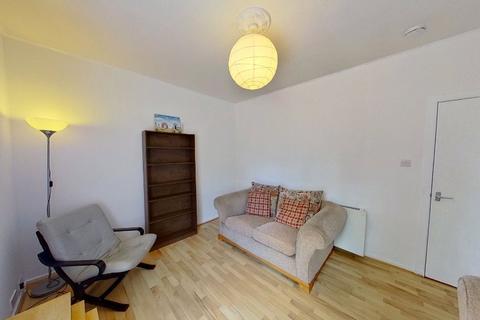 3 bedroom flat to rent, Stafford Street, City Centre, Aberdeen, AB25
