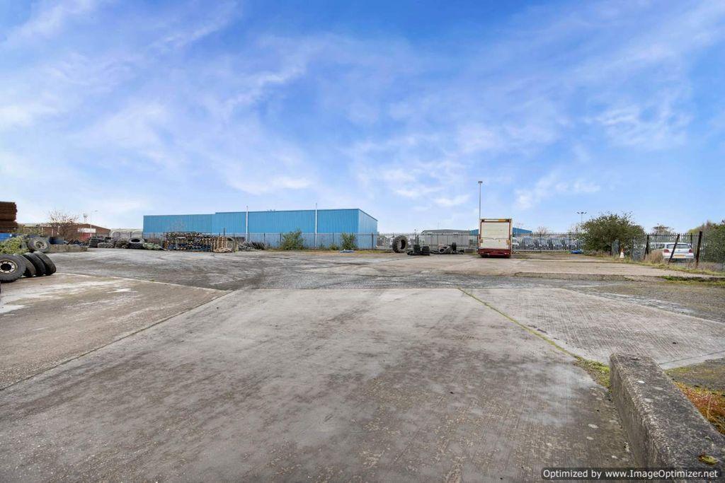 Land (1 Acre Approx)
