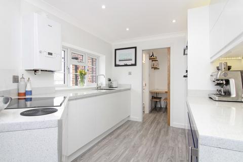 2 bedroom apartment for sale, Park Road, Twickenham