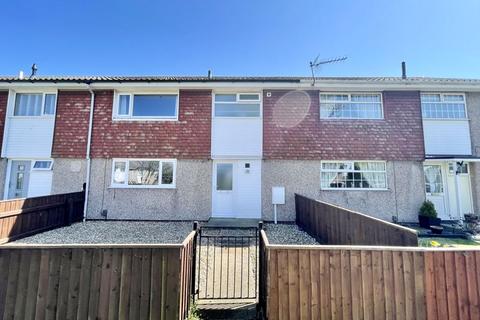 38 Loft Avenue, Grimsby, DN37 9AG